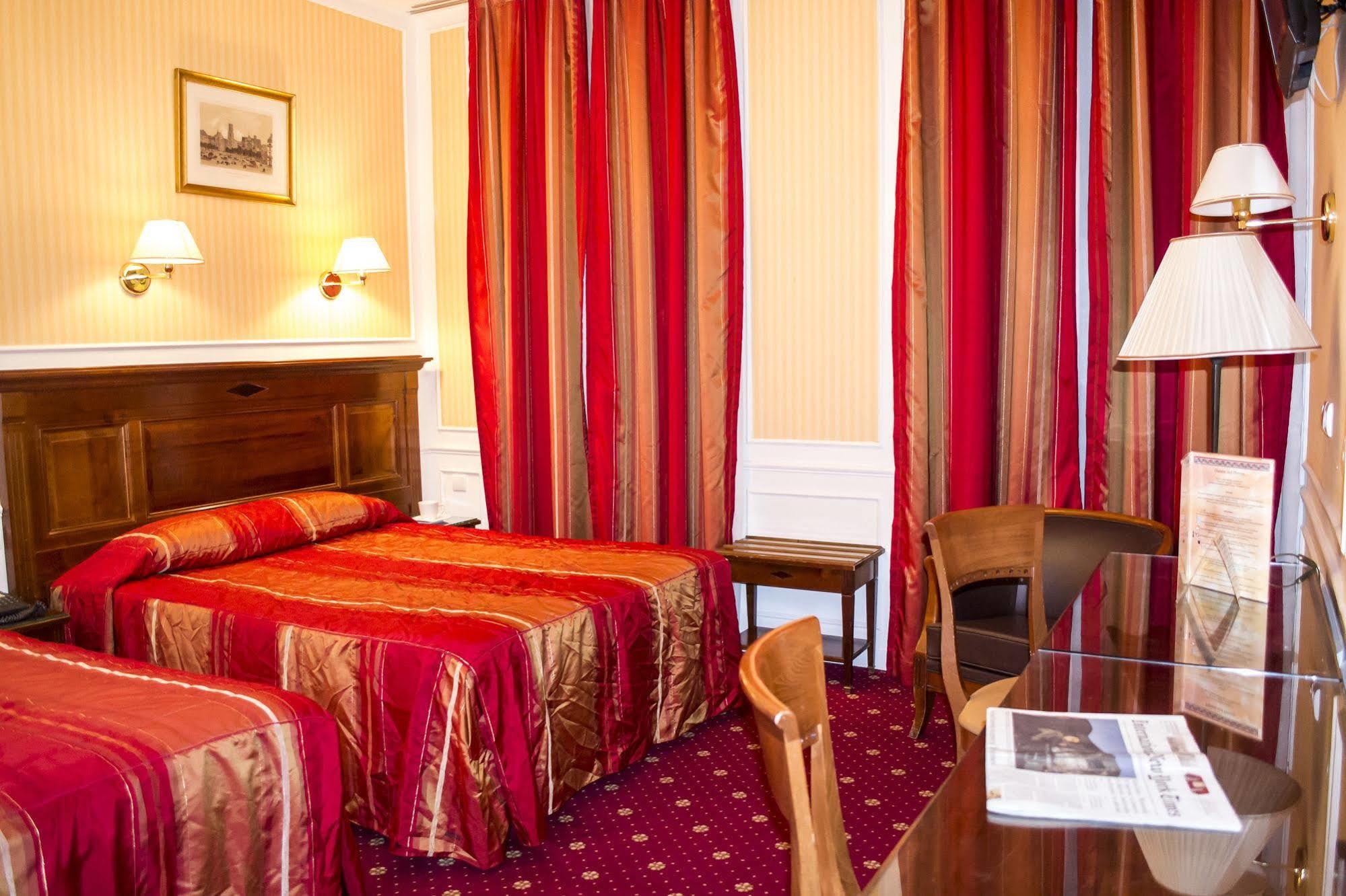 Hotel Touring Opera Parijs Buitenkant foto